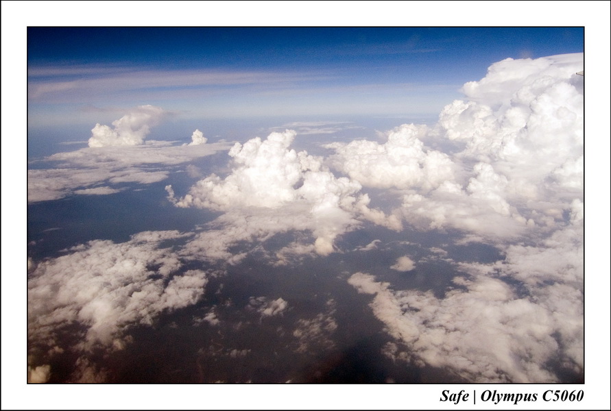 2006 - 07 - Kuala Lumpur - Nuages 02